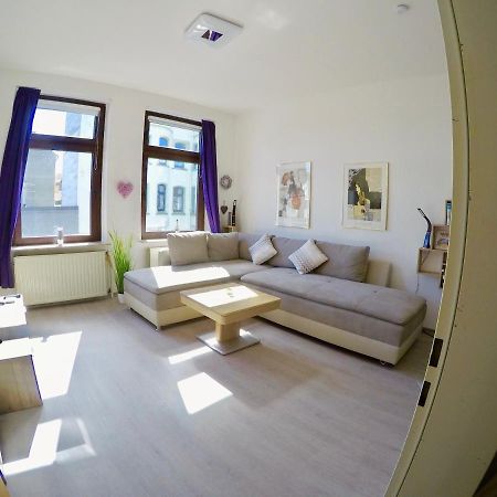 Vivid - Studioapartment Mit Balkon - Netflix - Wlan 빌헬름스하펜 외부 사진
