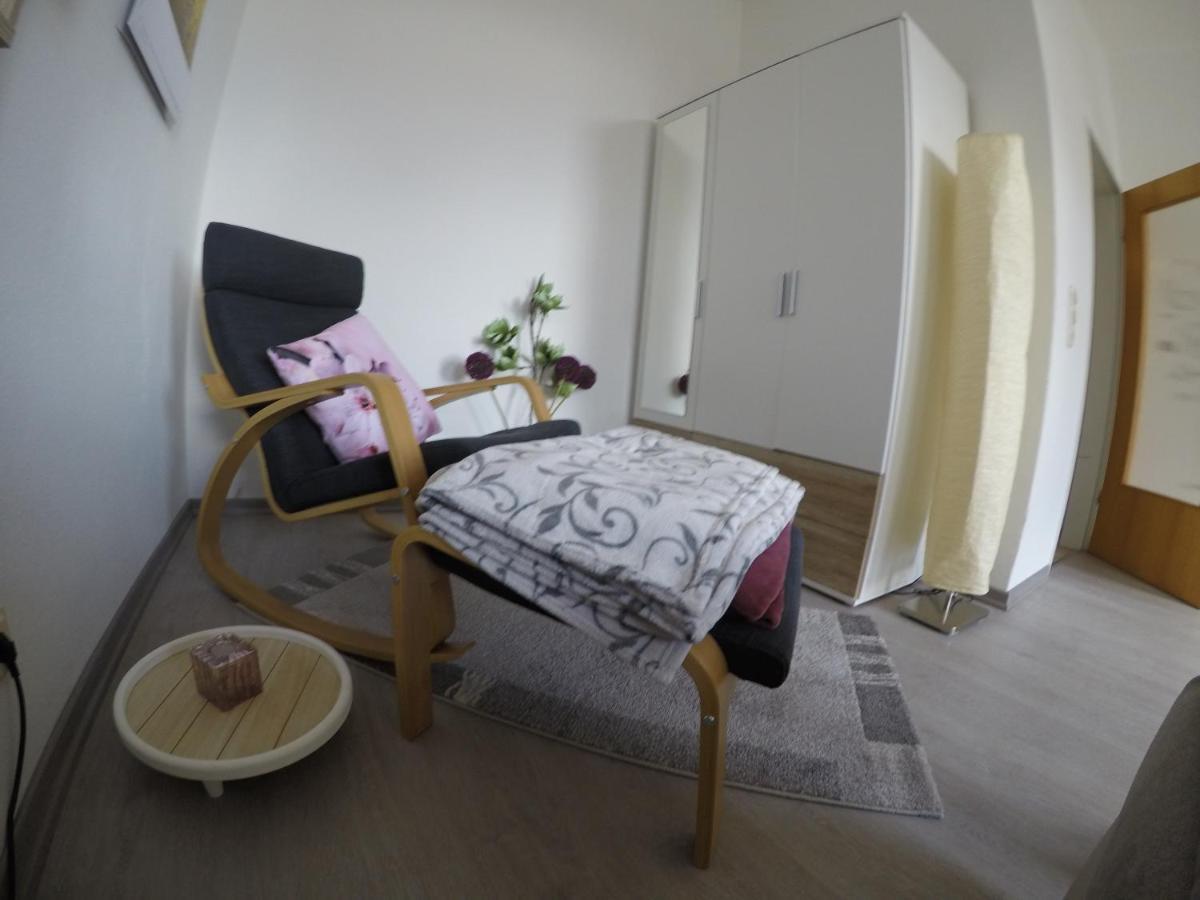 Vivid - Studioapartment Mit Balkon - Netflix - Wlan 빌헬름스하펜 외부 사진