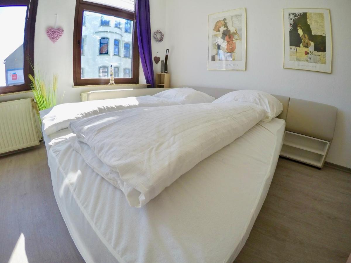 Vivid - Studioapartment Mit Balkon - Netflix - Wlan 빌헬름스하펜 외부 사진
