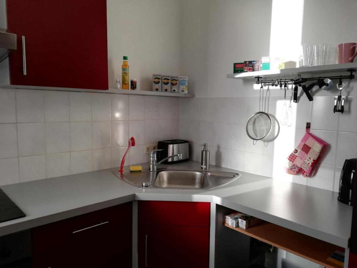 Vivid - Studioapartment Mit Balkon - Netflix - Wlan 빌헬름스하펜 외부 사진